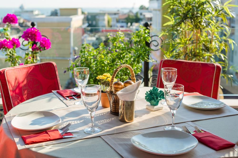 Tria Elegance Istanbul Hotel Ngoại thất bức ảnh